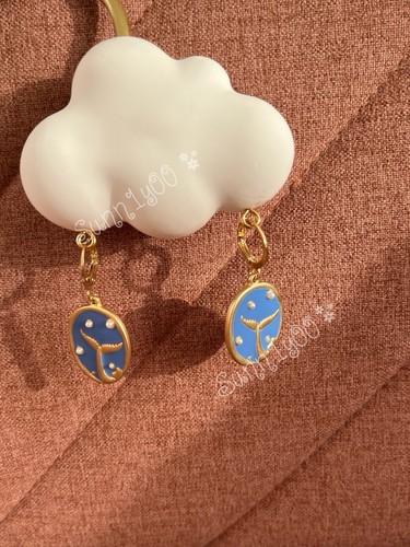 Whale tail faux - pearl, earrings