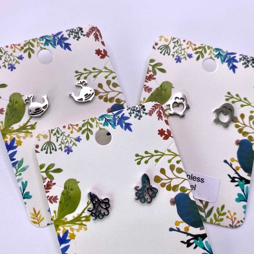 Wild animal stud earrings - wild,