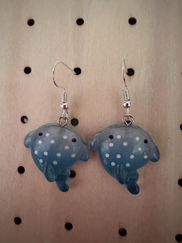 Blue whale earrings - blue,